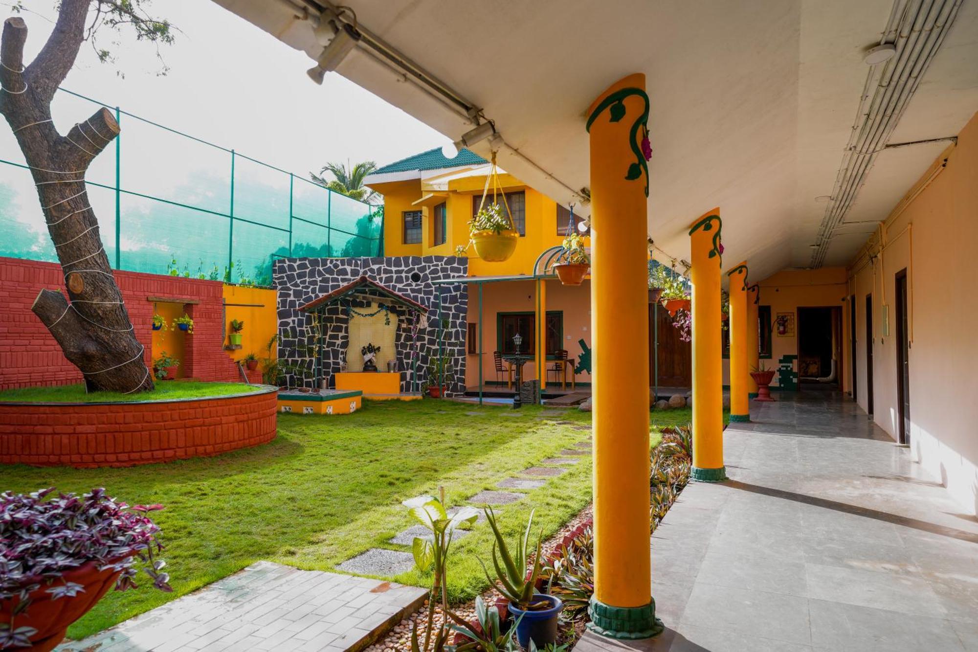 La Courtyard Otel Pondicherry Dış mekan fotoğraf