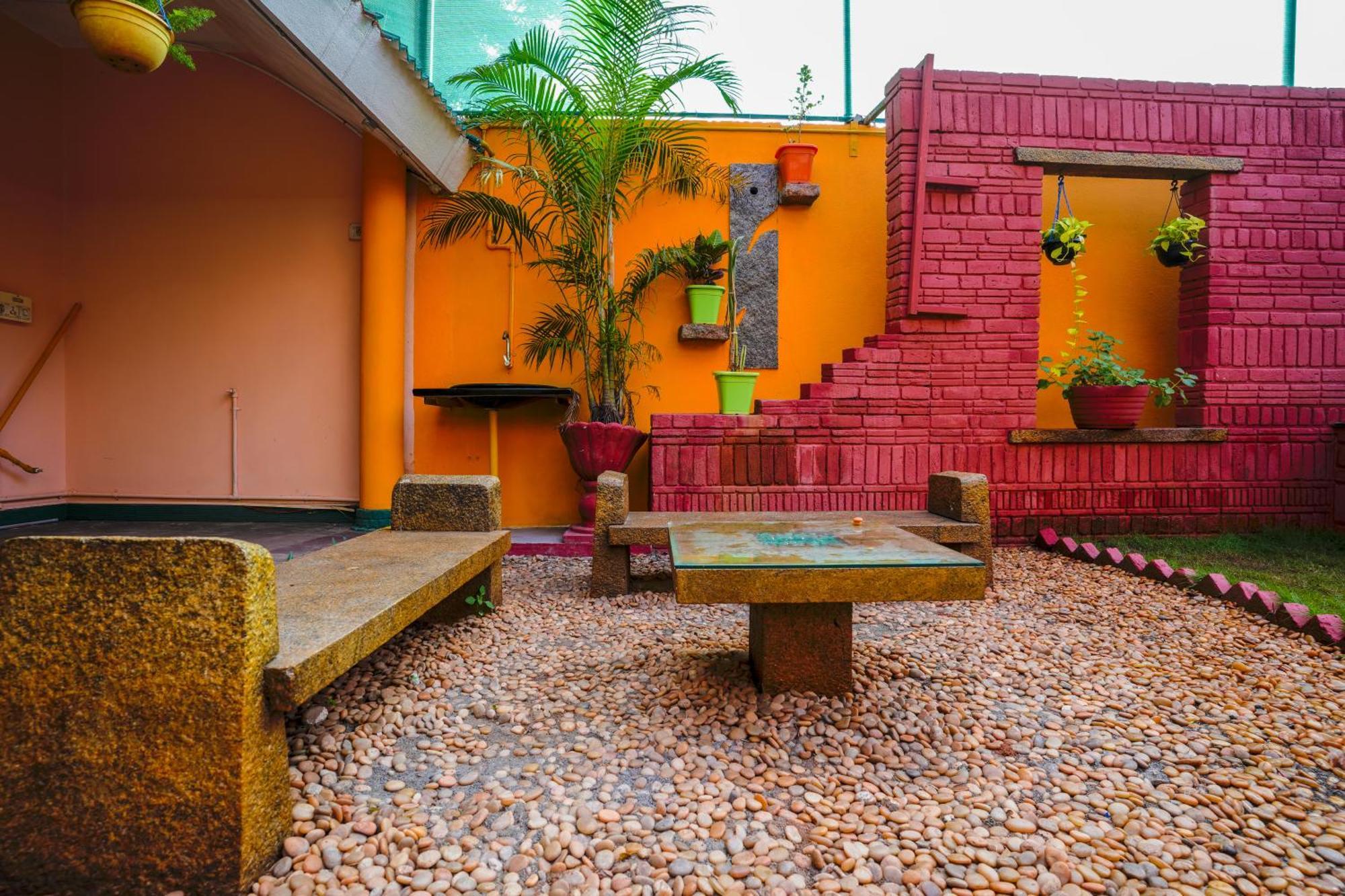 La Courtyard Otel Pondicherry Dış mekan fotoğraf