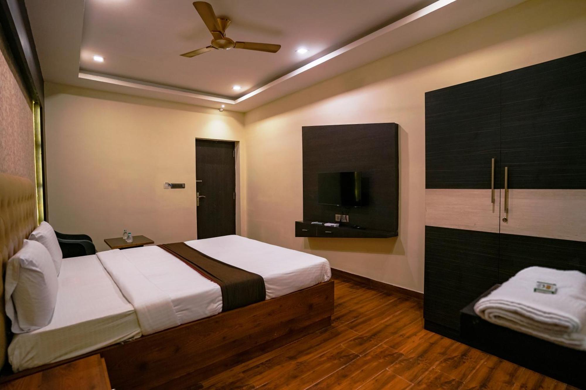 La Courtyard Otel Pondicherry Dış mekan fotoğraf