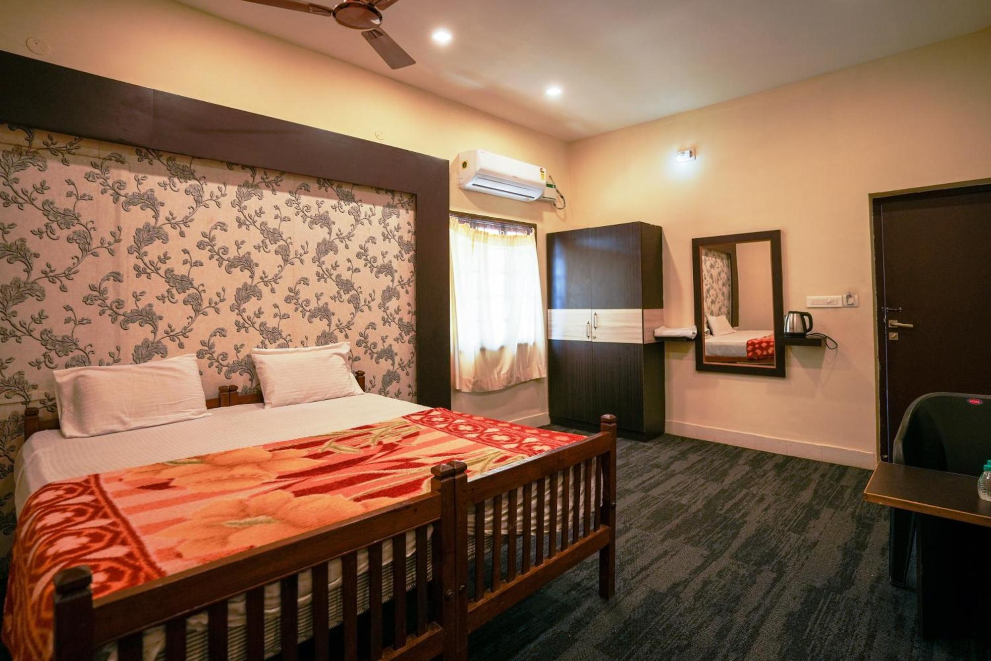 La Courtyard Otel Pondicherry Dış mekan fotoğraf